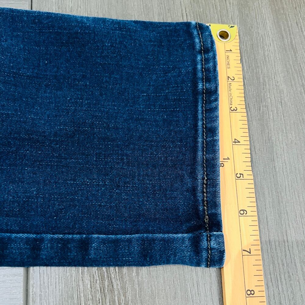 Levi's Jeans Women's Plus Size 16 Blue Flatters Flaunts High Rise Skinny Denim - Picture 12 of 14